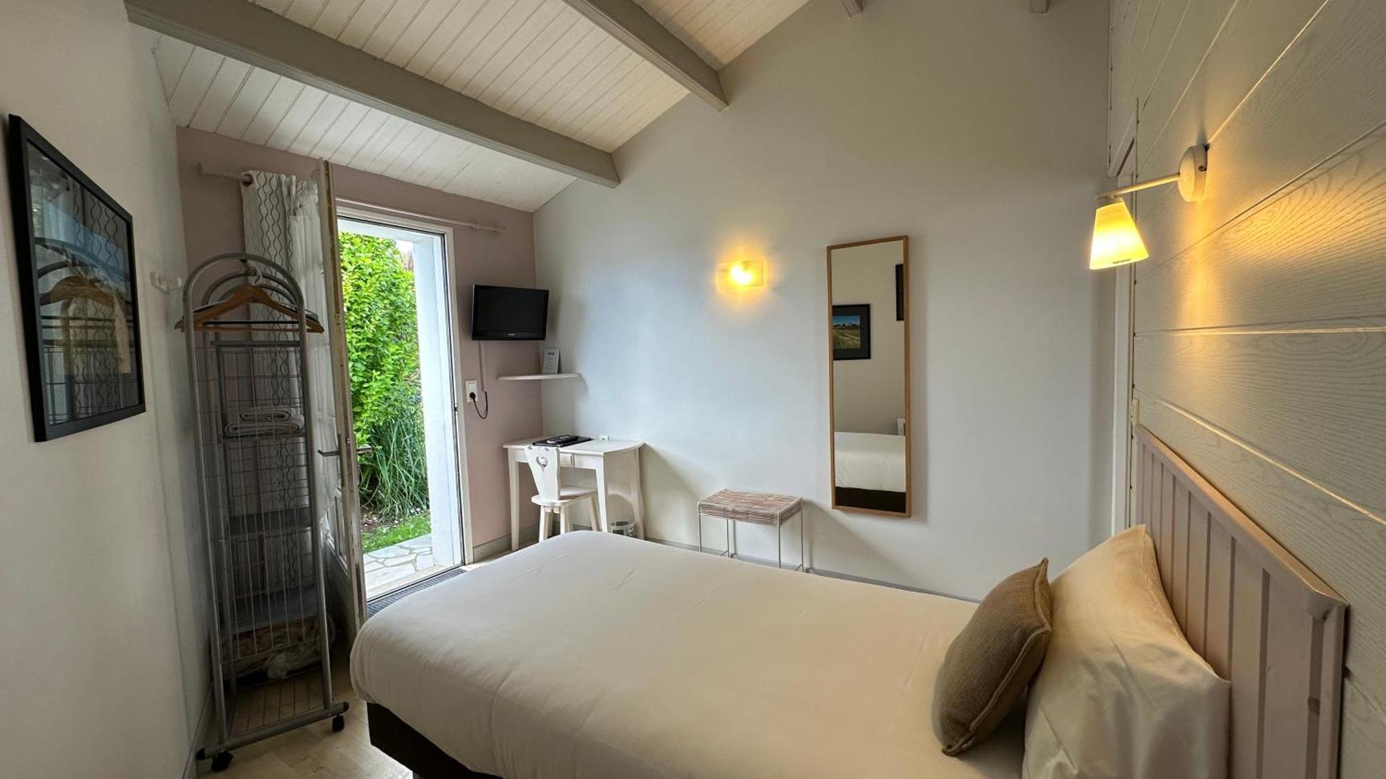 Hotel Le Goeland Barbatre Экстерьер фото